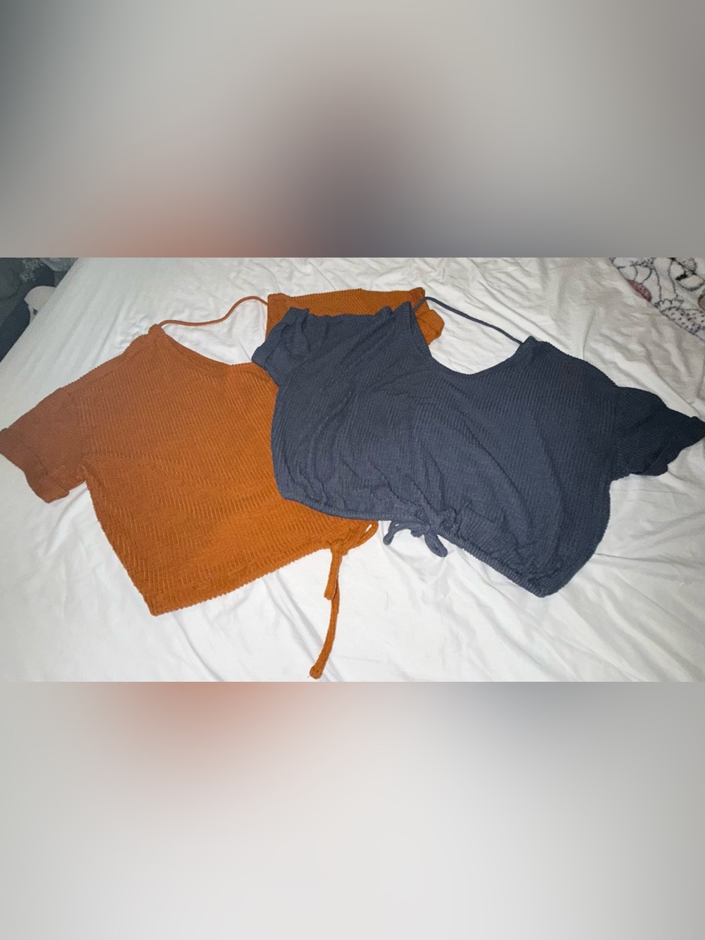 Aeropostale Ribbed Tie-Hem Crop Tops in Rust & Charcoal